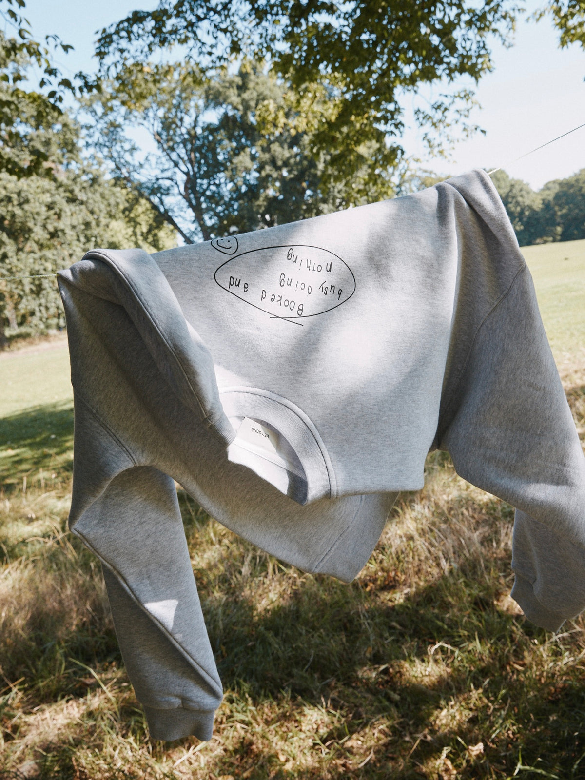 BOOKED & BUSY SWEATSHIRT LT GREY MELANGE