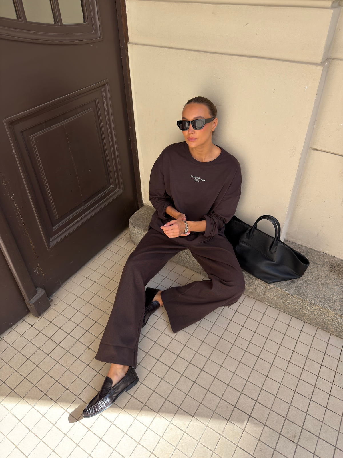 MAKE SENSE TOGETHER LONGSLEEVE COFFEE BEAN I OFFWHITE
