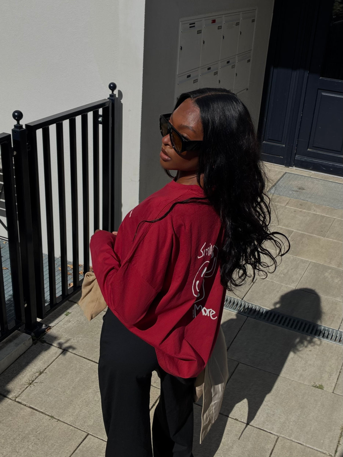 SMILEY LONGSLEEVE BURGUNDY I OFFWHITE