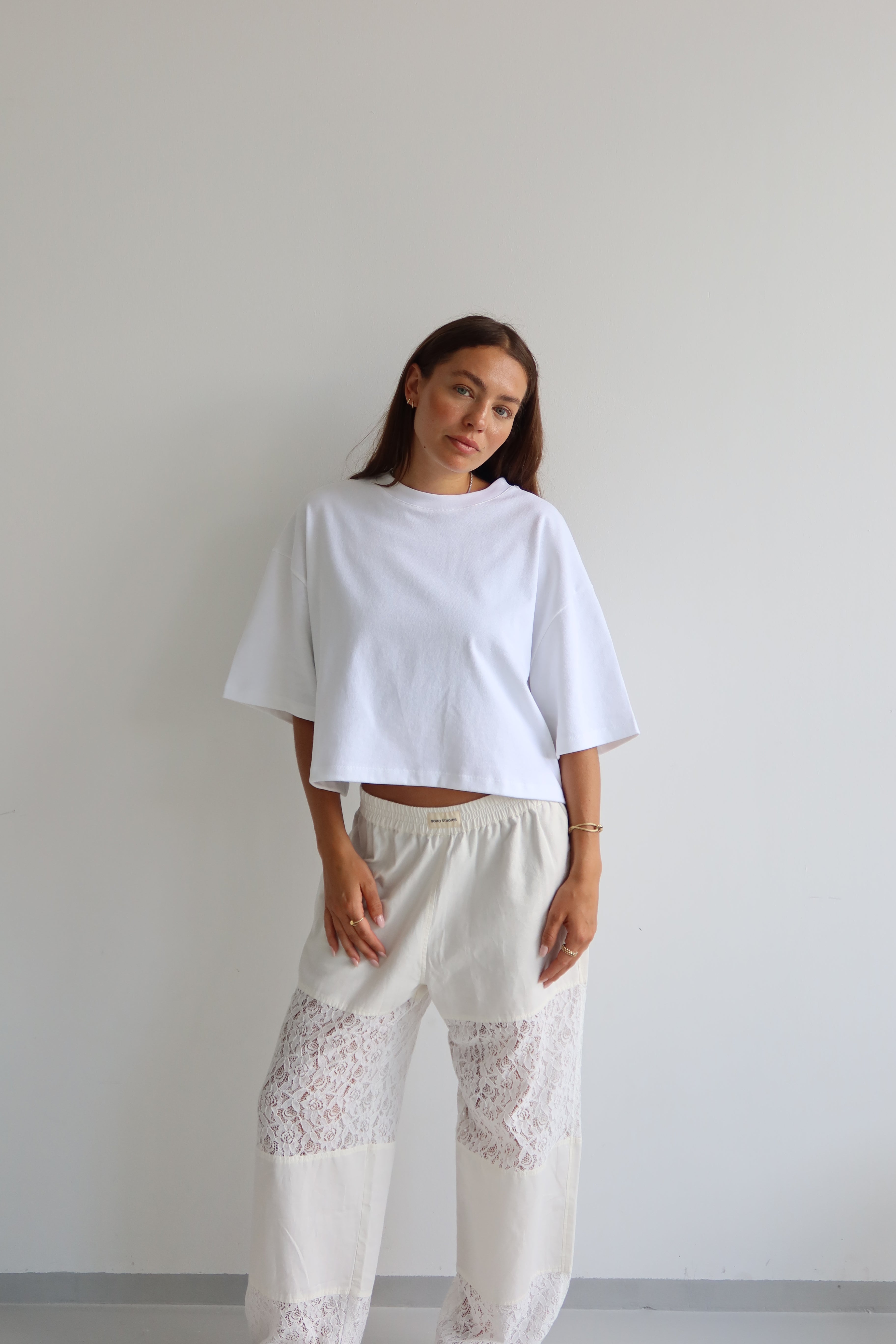 SOHO STUDIOS CROPPED T-SHIRT offwhite