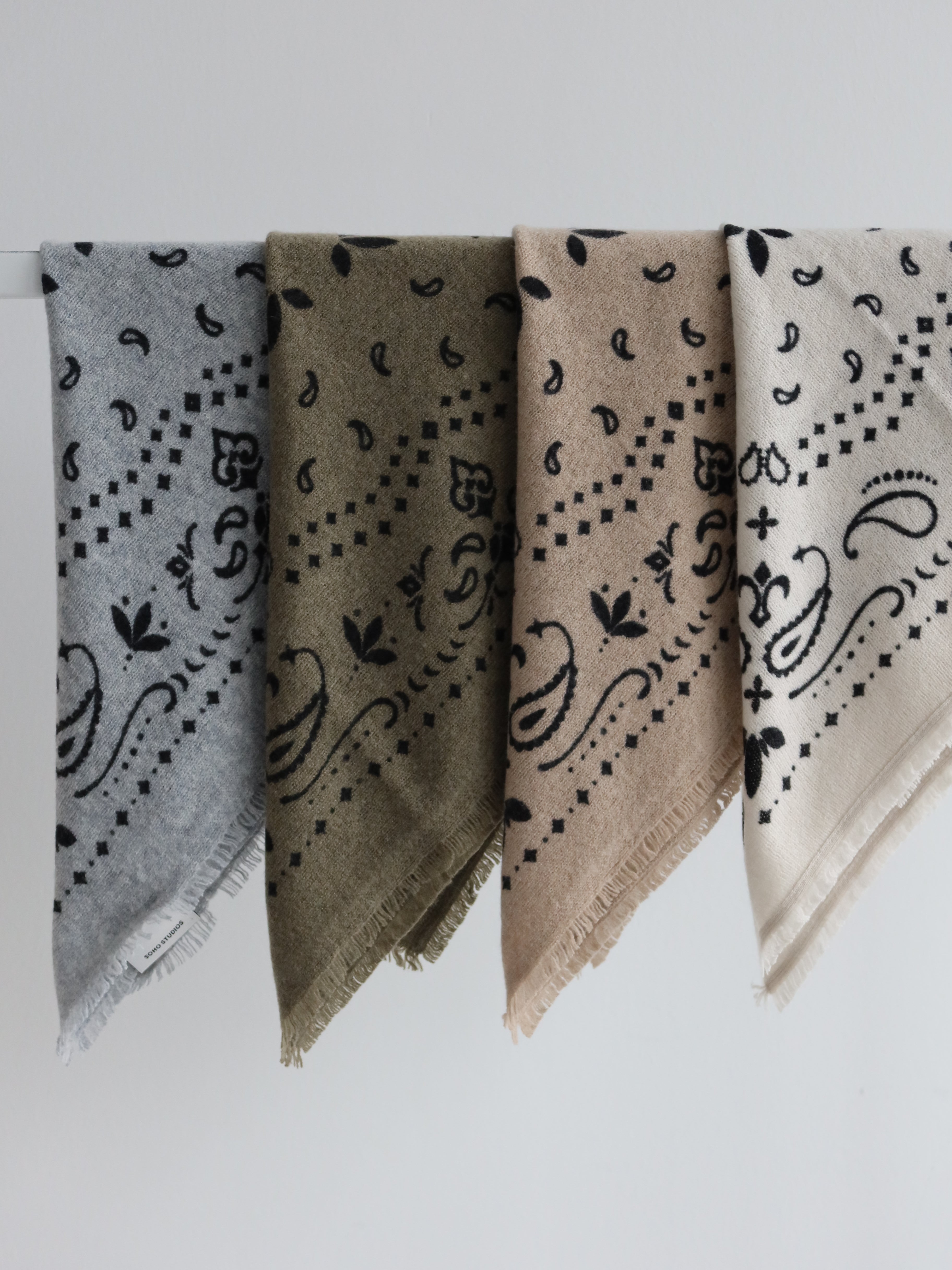 LARA SCARF CAMEL