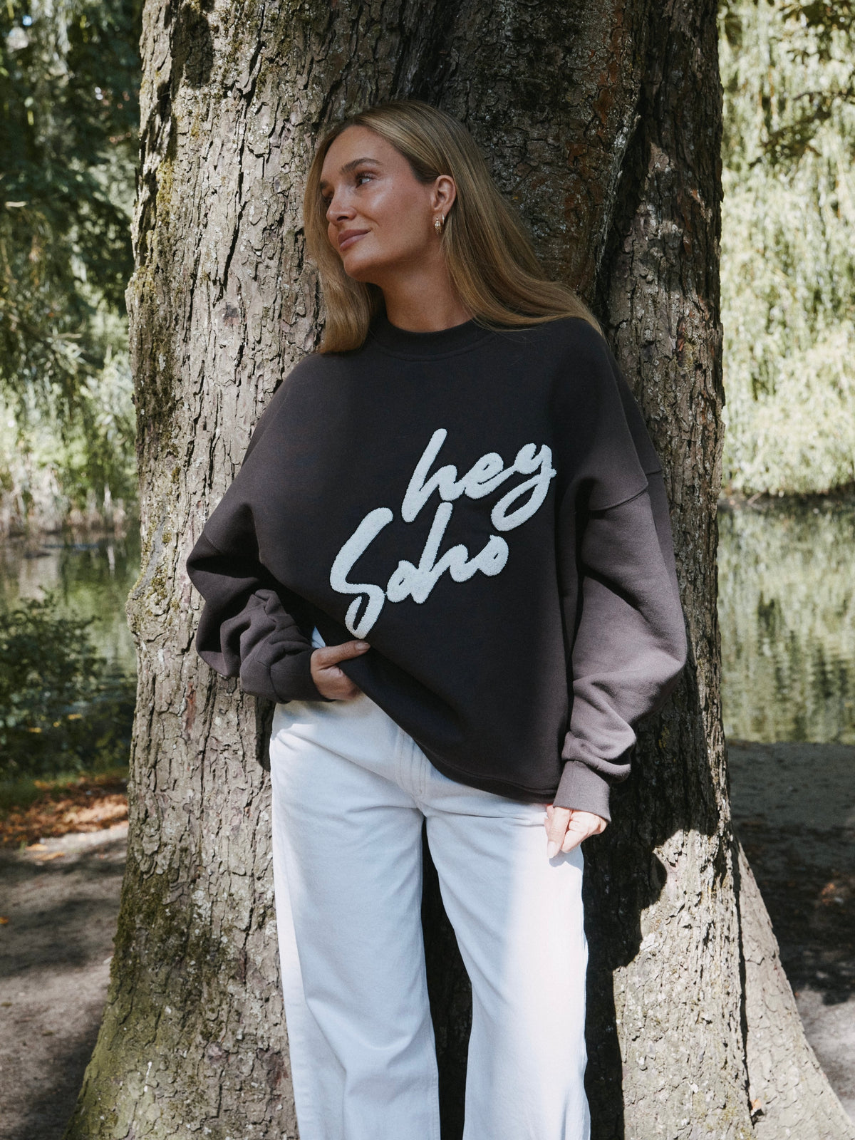 HEY SOHO APPLIKATION SWEATSHIRT COFFEE BEAN